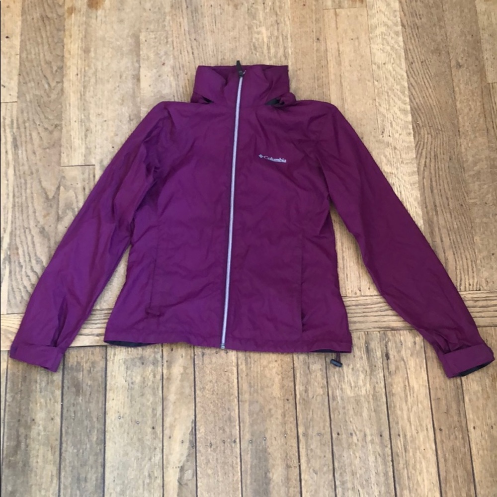 Columbia Lightweight Magenta Windbreaker